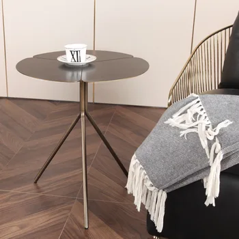 Paprastas Geležies Meno Kambarį Kavos staliukas, Sofa-Pusė Stalo Miegamojo Balkono Metalo Mažas Butas Ratą ir Kūrybos Kavos staliukas
